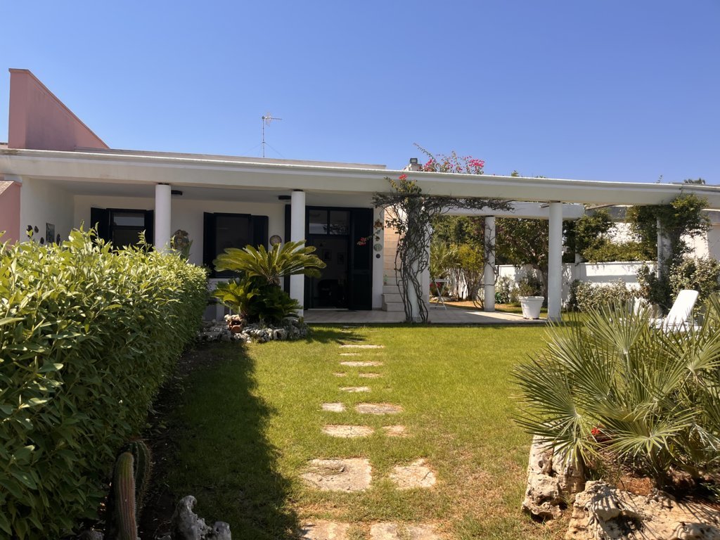 Villa nur 250 Meter vom Meer entfernt in Ostuni